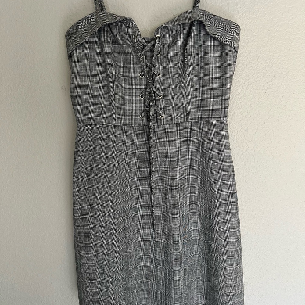 Gray Plaid H&M dress with front lace up Size Small
